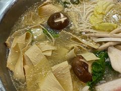 -鑫御隆斑鱼庄(雅安店)