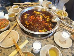 -肖肖酸萝卜鱼火锅(总店)