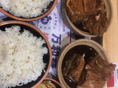 -万和春排骨砂锅米饭(新业广场店)