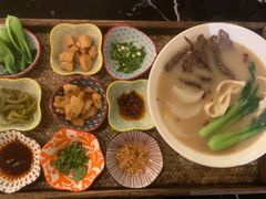 台式九星拌牛肉手工面-Let's Taipei 非常烘焙(太古里店)