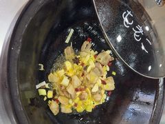 -屯老二农家铁锅炖·行业领军者(梅江店)