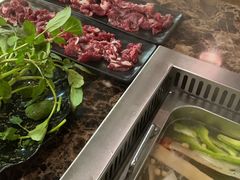-牛里牛气· 榴莲海鲜鲜牛肉自助火锅·烤肉(横岗店)