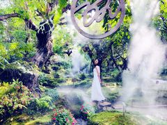 -Chom Cafe and Restaurant