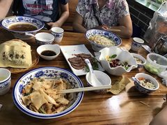 -秦韵轩·西安小馆(贻成福地广场店)