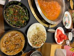 -沸炉重庆老火锅(军事博物馆店)