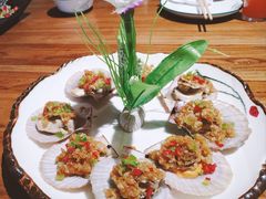 -东来菜馆•手抓海鲜家常菜•海鲜锅贴(鸽子窝店)