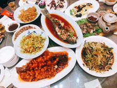 -李家猪蹄融合菜馆(河松街店)