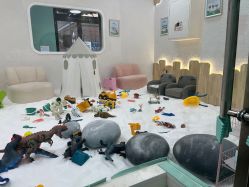 -趣游baby swim婴童游泳·盐氧护(旭辉u天地店)