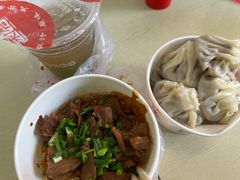 -牛师傅牛肉面(尚隆路店)
