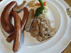 -LENBACH兰巴赫西餐啤酒坊(大连东港店)