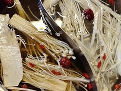 -珺小七铜锅涮肉(桃园路店)