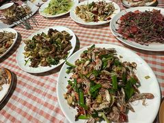 -超越海鲜屋(飞龙物业店)