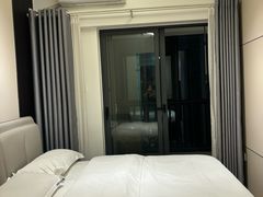 -凯美悦·雲端巨幕City View·Apartment(广州花地湾地铁站店)