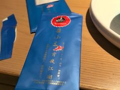 -鲁小三·地标小龙虾·安徽土菜·黄焖甲鱼(金山旗舰店)