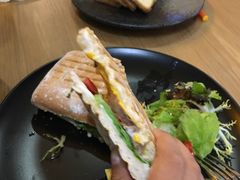 -HELLO 27 意面·沙拉·帕尼尼