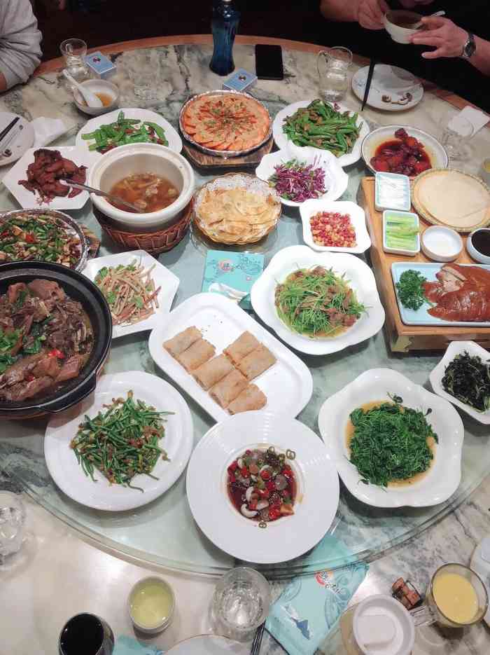 梁家大院(会展中心店)-"[环境]梁家大院和昆山航站楼在一起,入口.