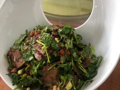 香菜拌牛肉-婺源第一楼(朱子大道店)