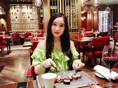 -恰餐厅及酒吧 CHAR Bar & Grill (北京丽都皇冠假日店)