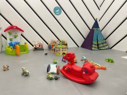 -奈尔宝·儿童乐园·亲子餐厅(华采天地店)