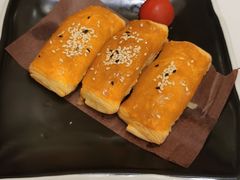炭烧蜜汁叉烧酥-广州酒家(昌岗地铁站店)