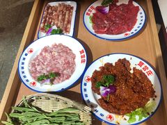 -贤合庄卤味火锅(时代广场店)