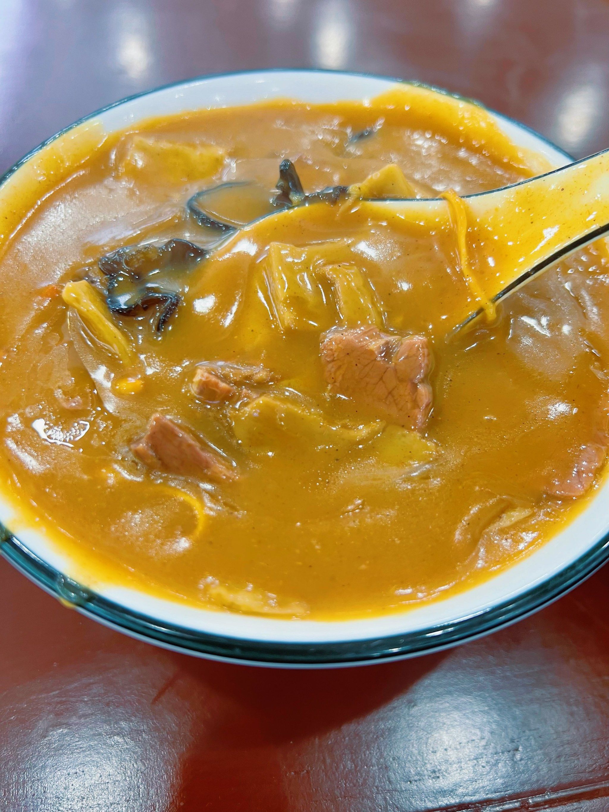 胡辣汤店👇
王豫光胡辣汤🥣

胡辣汤 作为河南特色美食之一