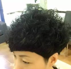 -唐荣护肤造型