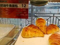 奶油牛角面包-新侨三宝乐面包店(崇文门店)