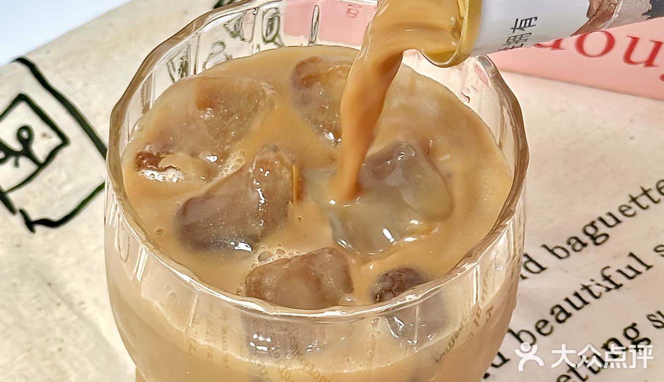 罐装咖啡➕咖啡豆！哪个天才想到的！！