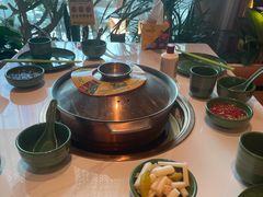 -润园四季椰子鸡火锅(卓越INTOWN店)