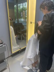 -苑苑发型设计