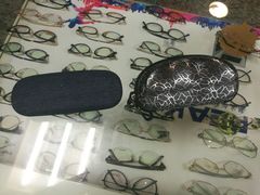 -三叶眼镜城(八佰伴店)
