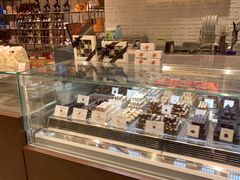 面包甜点陈列柜-VENCHI 闻绮(北京国贸商城店)