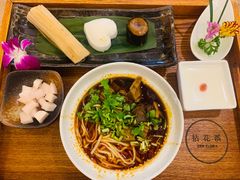-乐领拈花溪·林涧食韵