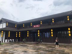 -丝绸小镇荻港古村