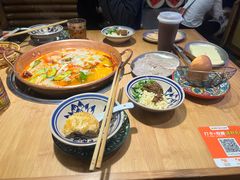 -洱火云南酸菜牛肉火锅(石景山当代商城店)