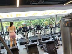 -超鹿运动(达信大厦店)