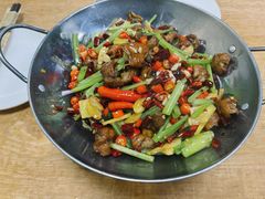 干锅肥肠-独一佳老胡湘菜馆(高新店)