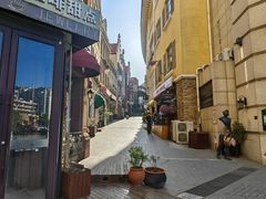 -鲁邦国际风情街(麦世达韩国精品百货店)