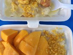 -芒果糯米饭摊子