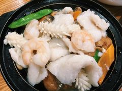 -一鸣蒸汽石锅鱼 Yiming Steamed Stonepot Fish