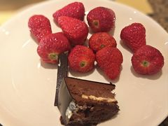 -怡咖啡海鲜自助餐厅(浦东香格里拉店)