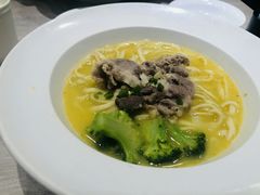 黄金骨汤澳洲肥牛面-康师傅私房牛肉面(马泉营奥莱店)