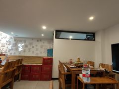 -毛辣果·贵州红酸汤牛肉火锅(西单店)