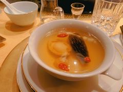 松茸竹荪羊肚菌汤-上海苏宁宝丽嘉酒店·嘉府壹号中餐厅