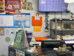 -白玉兰食品(中山公园龙之梦店)