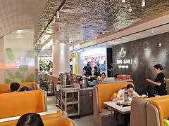 -黄记煌三汁焖锅(新佳丽江汉路店)