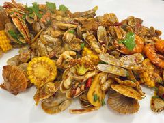 海鲜小咖-1910老鲁味海鲜·戳子肉·青岛菜(金沙滩店)