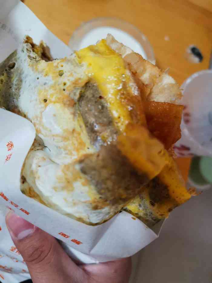 南楼煎饼(南楼总店)-"做了一个天津人,超爱吃的就是煎饼果子,听.