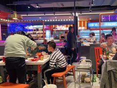 大堂-钢管厂五区小郡肝串串香(蜀都万达店)